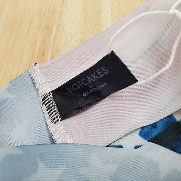 Don't Blow the Illusion Amara Bikini Bottoms - Picture 3 of 7